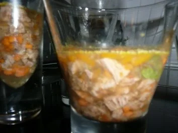 VORSPEISE/FLEISCH:Tafelspitzsülze vom Charolaisrind auf Rote-Bete_Scheiben mit Meerrettichmousse - Rezept - Bild Nr. 4