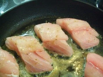 Rezept: Red Snapper auf karamellisiertem Fenchel an Orangen-Ingwer-Schaum... Bild Nr. 6 Red Snapper auf karamellisiertem Fenchel an Orangen-Ingwer-Schaum... - Rezept - Bild Nr. 6