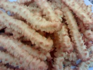 Rezept: Marzipan Spritzgebäck Teig für den Fleischwolf Bild Nr. 5 Marzipan Spritzgebäck Teig für den Fleischwolf - Rezept - Bild Nr. 5