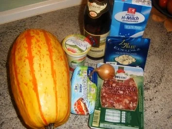 Spagettikürbis mit Käse-Sahnesoße - Rezept - Bild Nr. 2