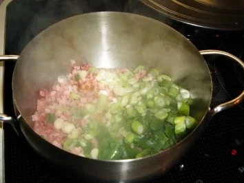 Spagettikürbis mit Käse-Sahnesoße - Rezept - Bild Nr. 7