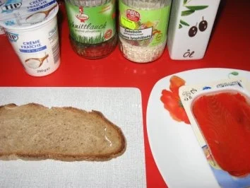 Rezept: Bauernbrot mit Lachsaufstrich Bild Nr. 4 Bauernbrot mit Lachsaufstrich - Rezept - Bild Nr. 4