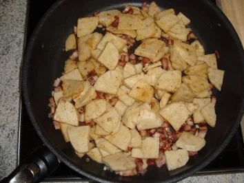 Rezept: Resteverwertung: Semmelknödel gebraten - Version 1 Bild Nr. 3 Resteverwertung: Semmelknödel gebraten - Version 1 - Rezept - Bild Nr. 3