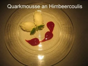 Kochduellrezept 4 - Blumenkohl-Karotten-Süppchen, Kartoffelkuchen mit Lauch und Pilzen, Quarkmousse an Himbeercoulis - Rezept - Bild Nr. 3