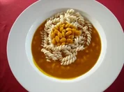 Pasta mit Hokkaido-Sauce und weißen Bohnen - Rezept