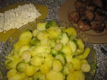 Kartoffel-Rosenkohl-Hackbällchen-Auflauf mit Schafskäse überbacken - Rezept - Bild Nr. 10