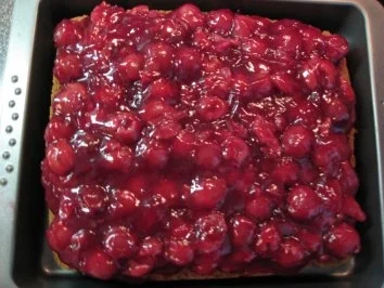 Schwarzwälderkirsch am Blech... - Rezept - Bild Nr. 2