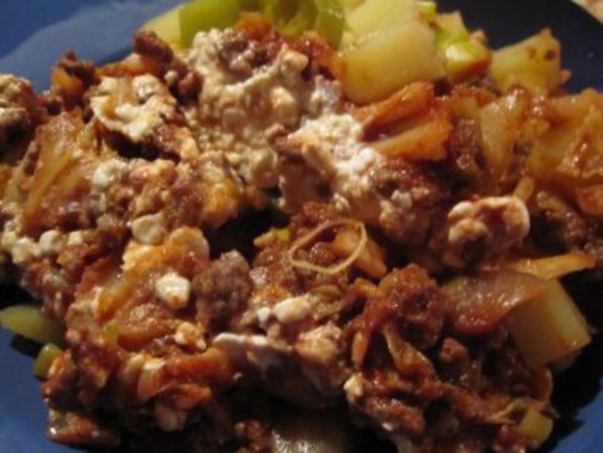 Kartoffelauflauf mit Kohl, Lauch und Tatar - Rezept