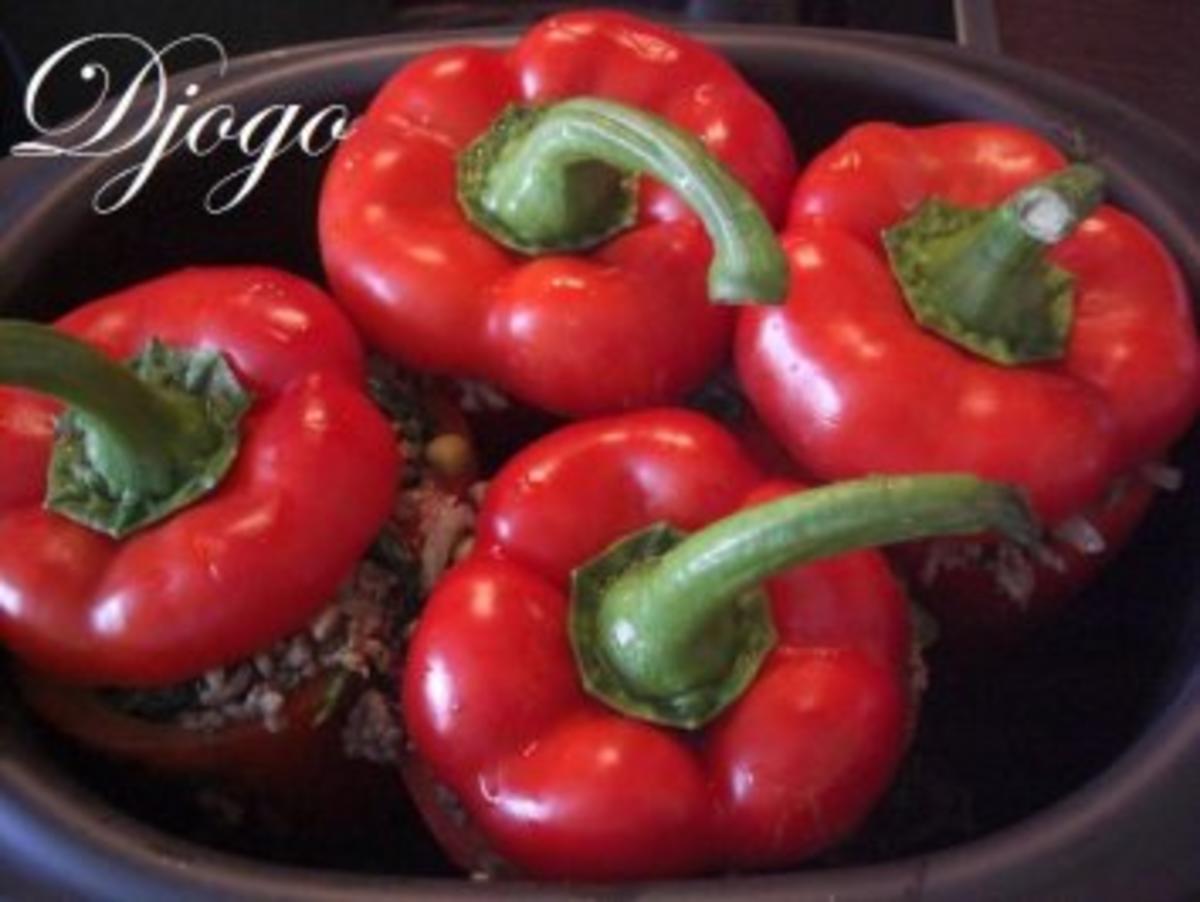 Gefüllte Paprika mit Spinat und Hackfleisch - Rezept - Bild Nr. 2