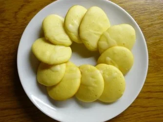 Rezept: zitronige Biskuitblättchen zitronige Biskuitblättchen - Rezept