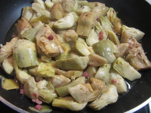 Alcachofas con jamón Serrano - Artischockenherzen mit Serranoschinken - Rezept