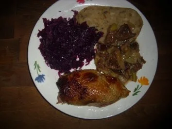 Rezept: Hauptgericht: Gefüllte Ente weihnachtlich angehaucht Hauptgericht: Gefüllte Ente weihnachtlich angehaucht - Rezept