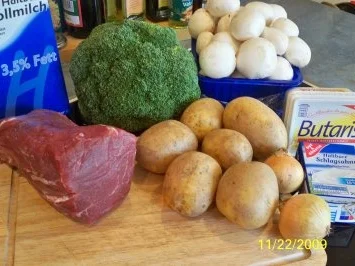 Rinderfilet im ganzen gegart mit Rahmpilze und Kartoffel-Broccoli-Püree - Rezept - Bild Nr. 2