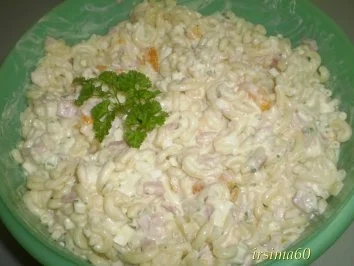 Rezept: Nudelsalat mit fruchtiger Note Nudelsalat mit fruchtiger Note - Rezept