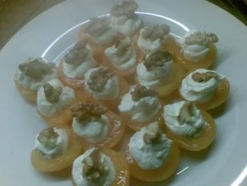 Rezept: Frischkäse-Aprikose-Häppchen Frischkäse-Aprikose-Häppchen - Rezept
