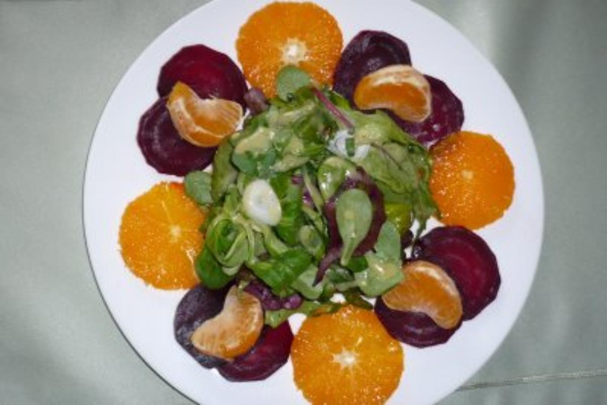 Babysalat mit Rote Beten und Mandarinen - Rezept