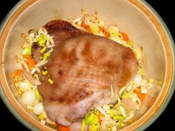 Putenkeule aus dem Hirtentopf - Rezept - Bild Nr. 3