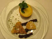 Orangencréme mit Orangenbitterlikörwaffeln und Mascarponeschokolade - Rezept