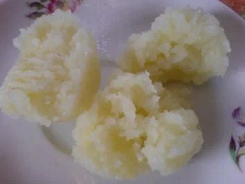 Rezept: Klöße nach Thüringer Art Bild Nr. 2 Klöße nach Thüringer Art - Rezept - Bild Nr. 2