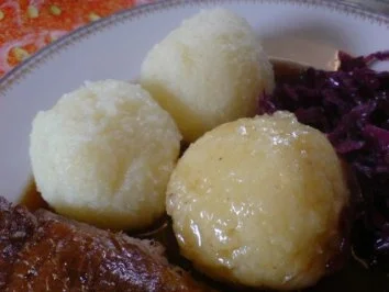 Rezept: Klöße nach Thüringer Art Bild Nr. 3 Klöße nach Thüringer Art - Rezept - Bild Nr. 3