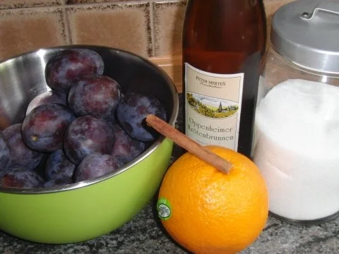 Zwetschgenkompott (8-10 Portionen) - Rezept - Bild Nr. 2