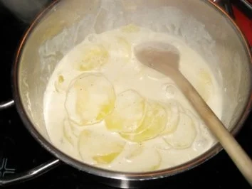 Schweinelendchen auf Kartoffelgratin unter Kartoffelkruste - Rezept - Bild Nr. 5