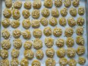 Marzipanplätzchen mit gehackten Mandeln - Rezept