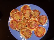 Rezept: Gabyยดs schnelle Geburtstags-Minipizzen Gabyยดs schnelle Geburtstags-Minipizzen - Rezept