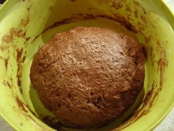 Rezept: "Premiere" Schoko-Marzipan-Stollen mit Rumrosinen Bild Nr. 4 "Premiere" Schoko-Marzipan-Stollen mit Rumrosinen - Rezept - Bild Nr. 4