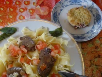 Bandnudeln in Rahmsoße mit Geflügelleber - Rezept