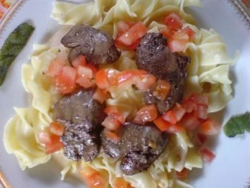 Bandnudeln in Rahmsoße mit Geflügelleber - Rezept - Bild Nr. 24