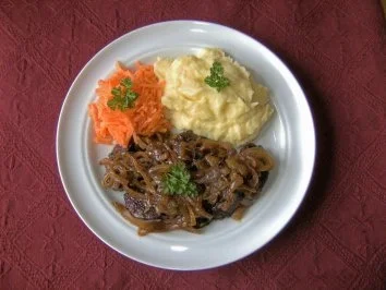 Rezept: Geflügelleber mit Schmorzwiebeln Geflügelleber mit Schmorzwiebeln - Rezept