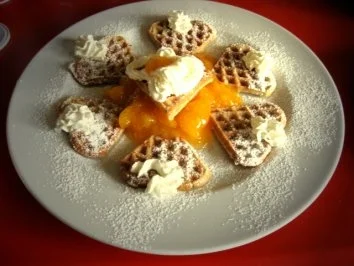 Rezept: heißer Mandarinenkompott mit "Schüsschen" heißer Mandarinenkompott mit "Schüsschen" - Rezept