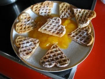 Rezept: heißer Mandarinenkompott mit "Schüsschen" Bild Nr. 2 heißer Mandarinenkompott mit "Schüsschen" - Rezept - Bild Nr. 2