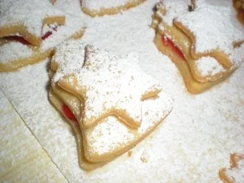 Rezept: Plätzchen/Kekse: klassische Mürbteigplätzchen - Terrassenpläzchen Bild Nr. 2 Plätzchen/Kekse: klassische Mürbteigplätzchen - Terrassenpläzchen - Rezept - Bild Nr. 2