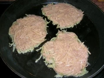 Kalbsgeschnetzeltes mit Champignons und selbstgemachten Rösti - Rezept - Bild Nr. 4