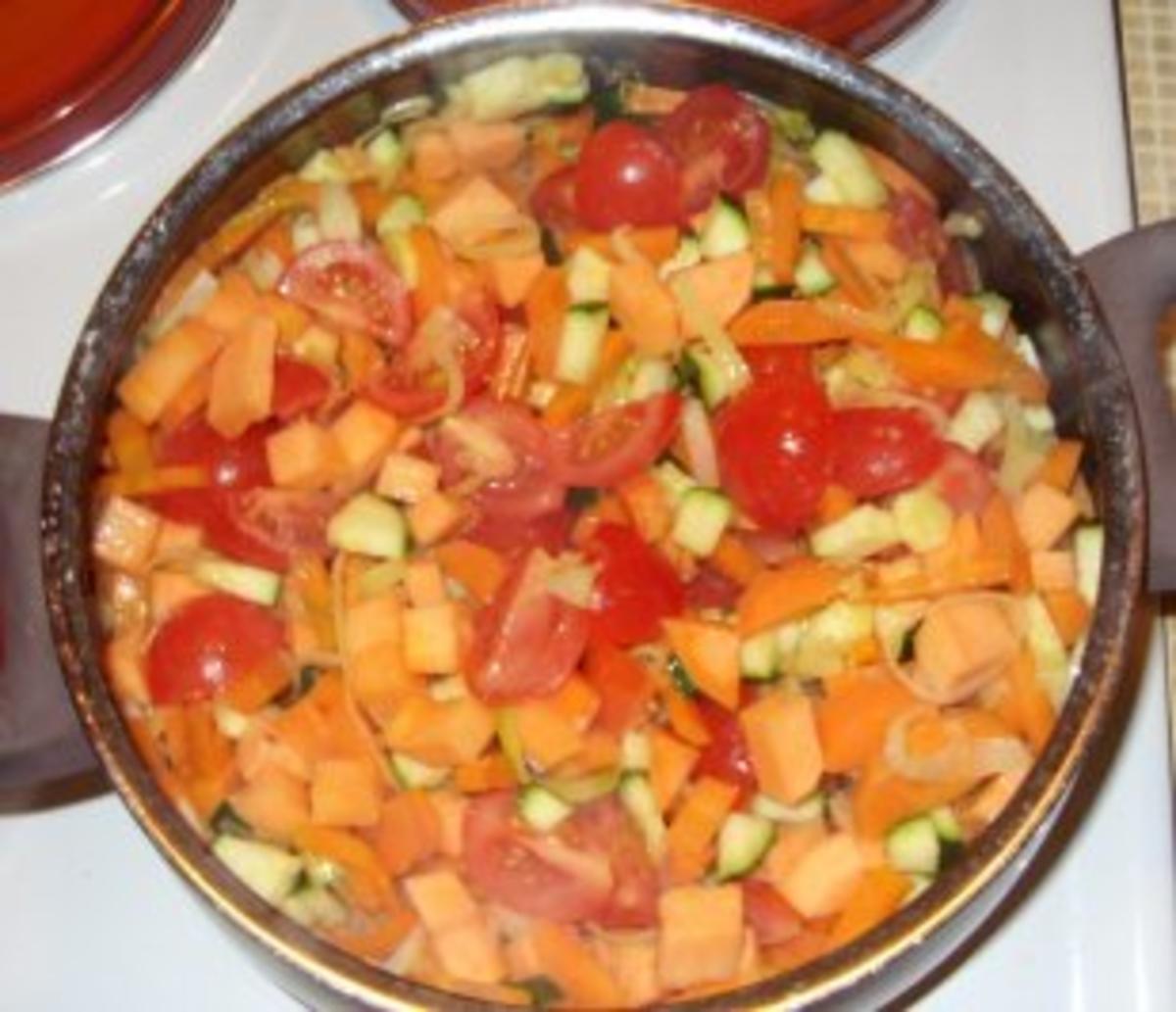 Süßkartoffel-Gemüse-Eintopf mit Luftgetrockneten Mettwürstchen - Rezept - Bild Nr. 6