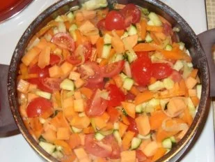 Süßkartoffel-Gemüse-Eintopf mit Luftgetrockneten Mettwürstchen - Rezept - Bild Nr. 6