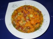 Süßkartoffel-Gemüse-Eintopf mit Luftgetrockneten Mettwürstchen - Rezept