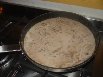 Rahmschwammerl mit Semmelknödel - Rezept - Bild Nr. 2