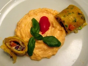 Rezept: Gemüsewrap auf Tomatenschaum Gemüsewrap auf Tomatenschaum - Rezept