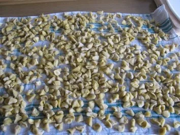 Rezept: MANTI - Tortellinis mal etwas anders, nämlich türkisch Bild Nr. 2 MANTI - Tortellinis mal etwas anders, nämlich türkisch - Rezept - Bild Nr. 2