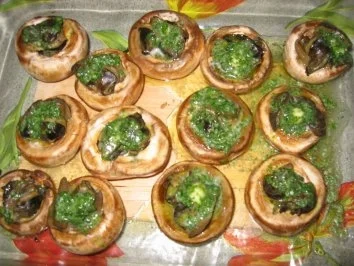 Rezept: Weinbergschnecken - Forestiere - broiled ohne Schneckenhaeuser - Was kann ich sagen - Rezept vom Franzoesischen Restaurant in Epcot- Disney Weinbergschnecken - Forestiere - broiled ohne Schneckenhaeuser - Was kann ich sagen - Rezept vom Franzoesischen Restaurant in Epcot- Disney - Rezept