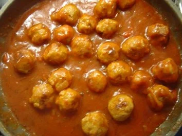 Rezept: Zigeuner-Hack-Bällchen im Salatbett... einfach und schnell... Bild Nr. 5 Zigeuner-Hack-Bällchen im Salatbett... einfach und schnell... - Rezept - Bild Nr. 5