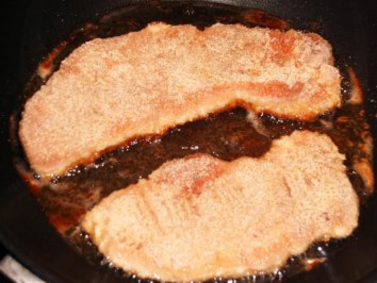 Schweineschnitzel mit Champignon-Rahm-Soße mit Kartoffelrösti - Rezept - Bild Nr. 3