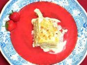 Rhabarberlasagne auf Erdbeerspiegel - Rezept