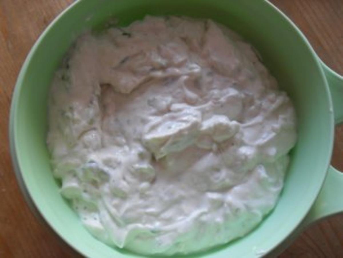 Bilder für Tzatziki mit Magerquark und Naturjoghurt - Rezept