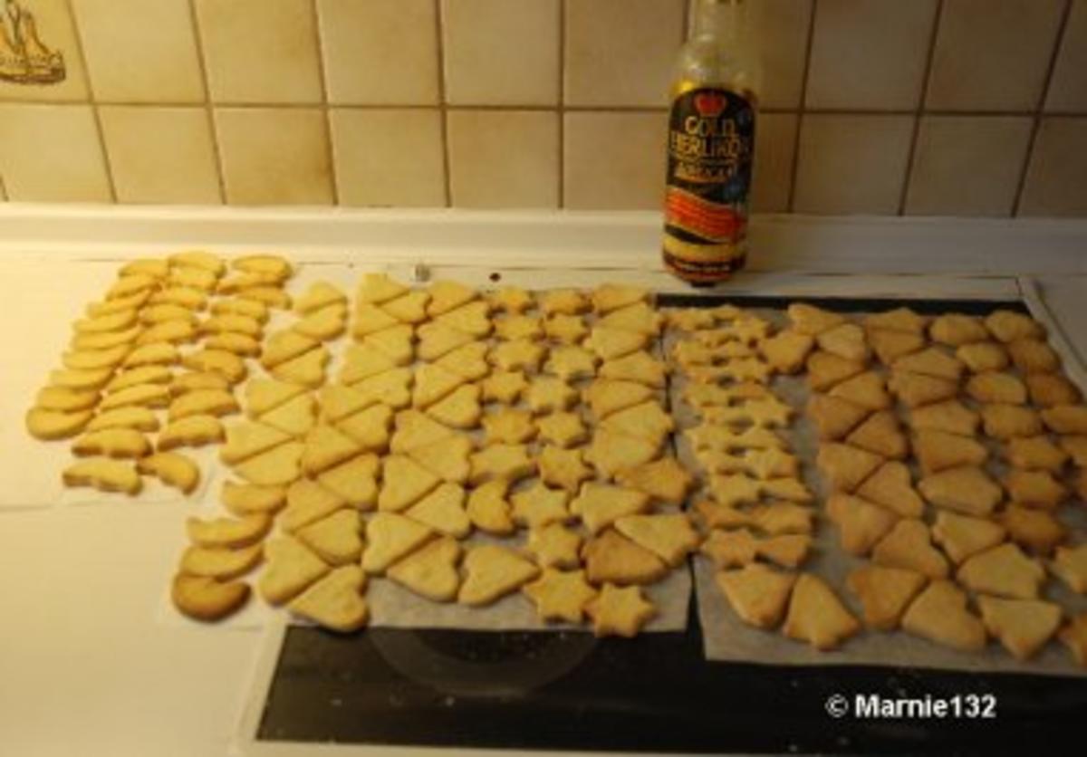 Mandel-Eierlikör Plätzchen - Rezept