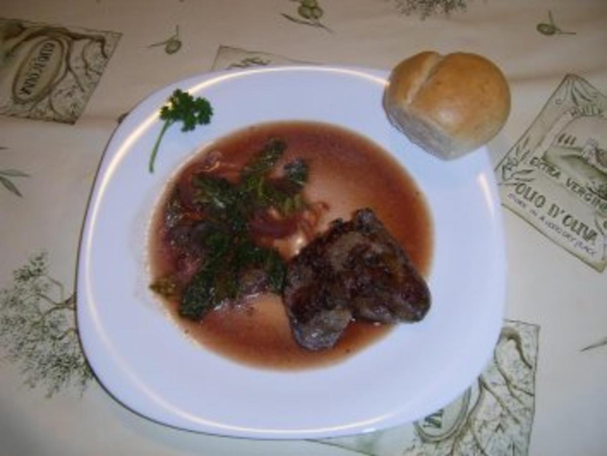 Bilder für Gänseleber an Wirsing-Zwiebelsauce - Rezept