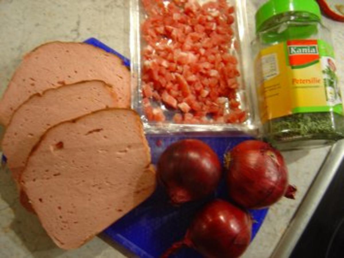 Leberkäse mit roten Zwiebeln und Bacon... einfach und schnell zuzubereiten... - Rezept - Bild Nr. 2